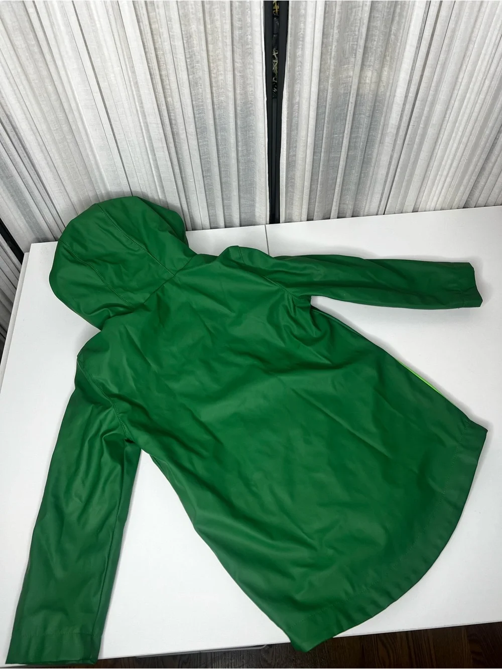 Cat & Jack Green Frog Hooded Rain Jacket with Lime Pockets